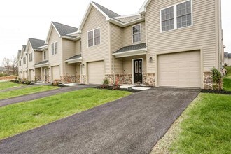 30 Brook Side Dr in Carlisle, PA - Building Photo - Building Photo