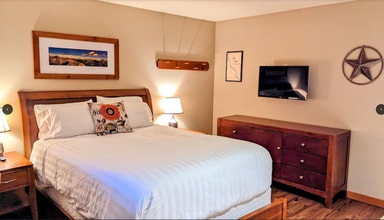 420 W Manson Rd, Unit 4 in Chelan, WA - Foto de edificio - Building Photo