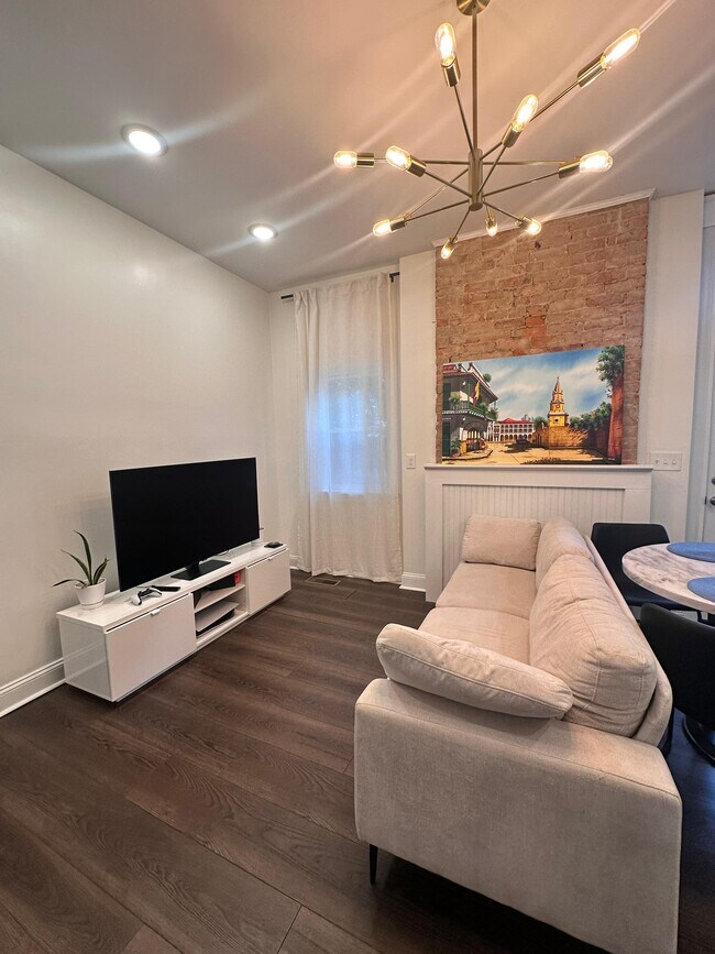 property at 1517 Garrard St