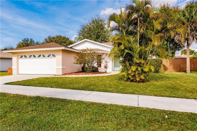property at 2431 Pinehurst St