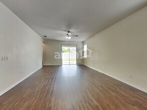 10334 Avelar Ridge Dr in Riverview, FL - Building Photo - Building Photo