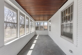 216 12th Ave in Council Bluffs, IA - Building Photo - Building Photo