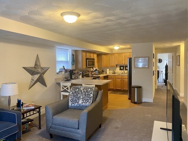 113 Porter St in Boston, MA - Building Photo - Building Photo