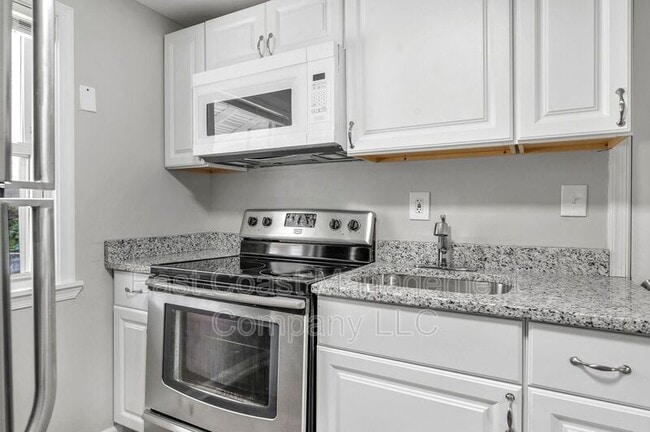 property at 418 Avondale Rd