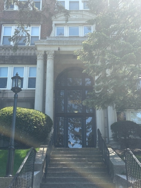 1860 Commonwealth Ave, Unit 11