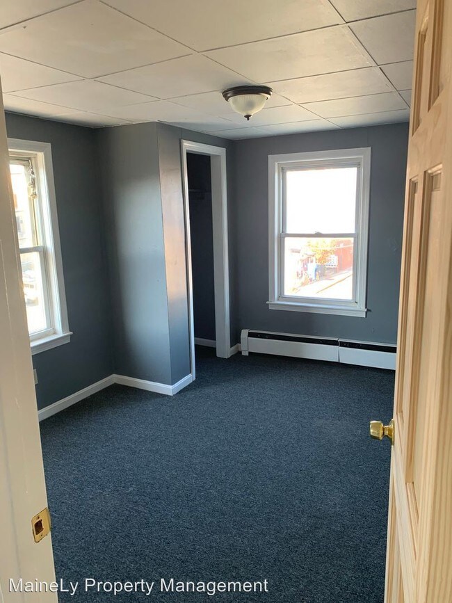 39 Franklin St in Biddeford, ME - Building Photo - Building Photo