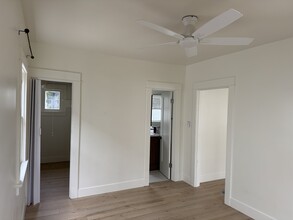 1313 17th St in Santa Monica, CA - Foto de edificio - Building Photo