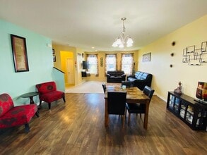 15467 Eames Wy in Apple Valley, MN - Building Photo - Building Photo