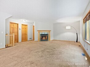 12521 Greylock Ct in Apple Valley, MN - Building Photo - Building Photo