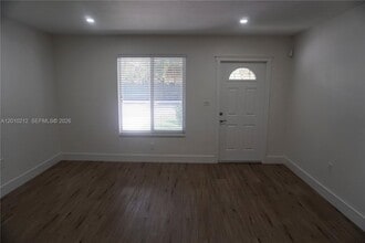 11043 SW 79th Ave in Pinecrest, FL - Building Photo - Building Photo