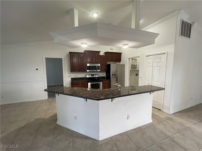 1316 NE 20th Ave in Cape Coral, FL - Building Photo - Building Photo