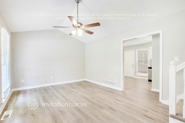 24 Grapevine Dr in Douglasville, GA - Foto de edificio - Building Photo