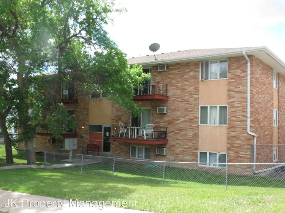 1122 1st Ave SW in Great Falls, MT - Building Photo