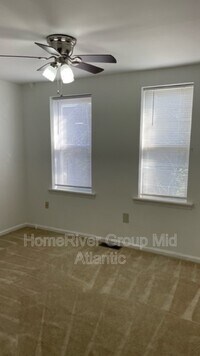 2617 W Cold Spring Ln photo'