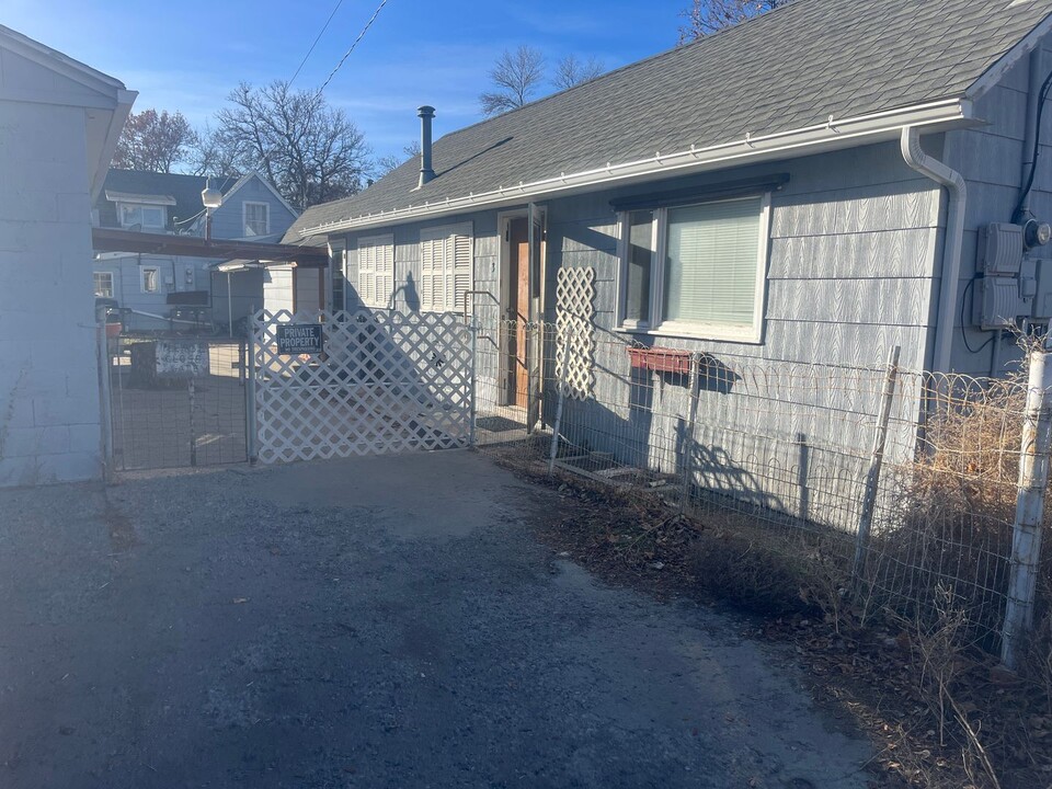 309 S 33rd St in Billings, MT - Building Photo