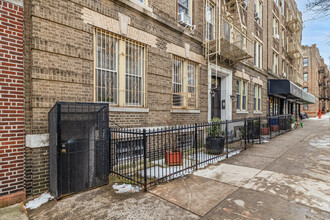 4015 7th Ave in Brooklyn, NY - Building Photo - Building Photo