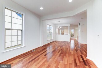 42639 Chisholm Dr in Broadlands, VA - Building Photo - Building Photo