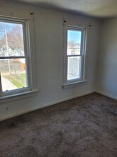 819 Hawthorne Ave in Waterloo, IA - Building Photo - Building Photo