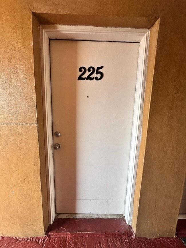 1230 W 54th St in Hialeah, FL - Building Photo - Building Photo