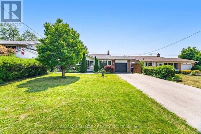 47 Marthclare Ave in Toronto, ON - Building Photo - Building Photo