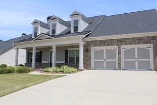 1958 Lola Ln in Marietta, GA - Building Photo