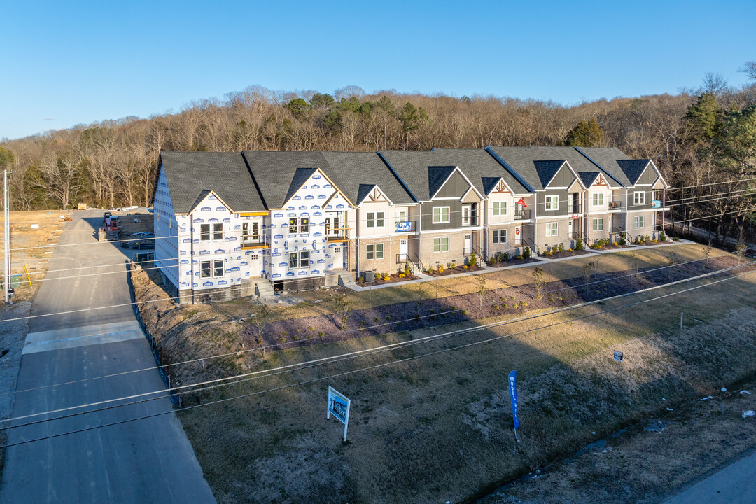 Townhomes of Crockett Hills in Ashland City, TN - Building Photo