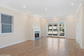 3122 N Clybourn Ave in Chicago, IL - Building Photo - Building Photo