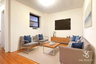 Lexington Avenue, Unit 2C in New York, NY - Building Photo
