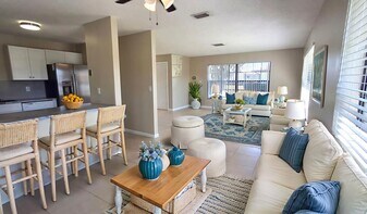 1611 Laurel Leaf Ln in Fort Pierce, FL - Building Photo