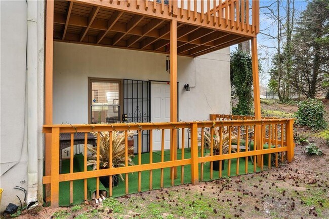 property at 460 Peyton Rd SW