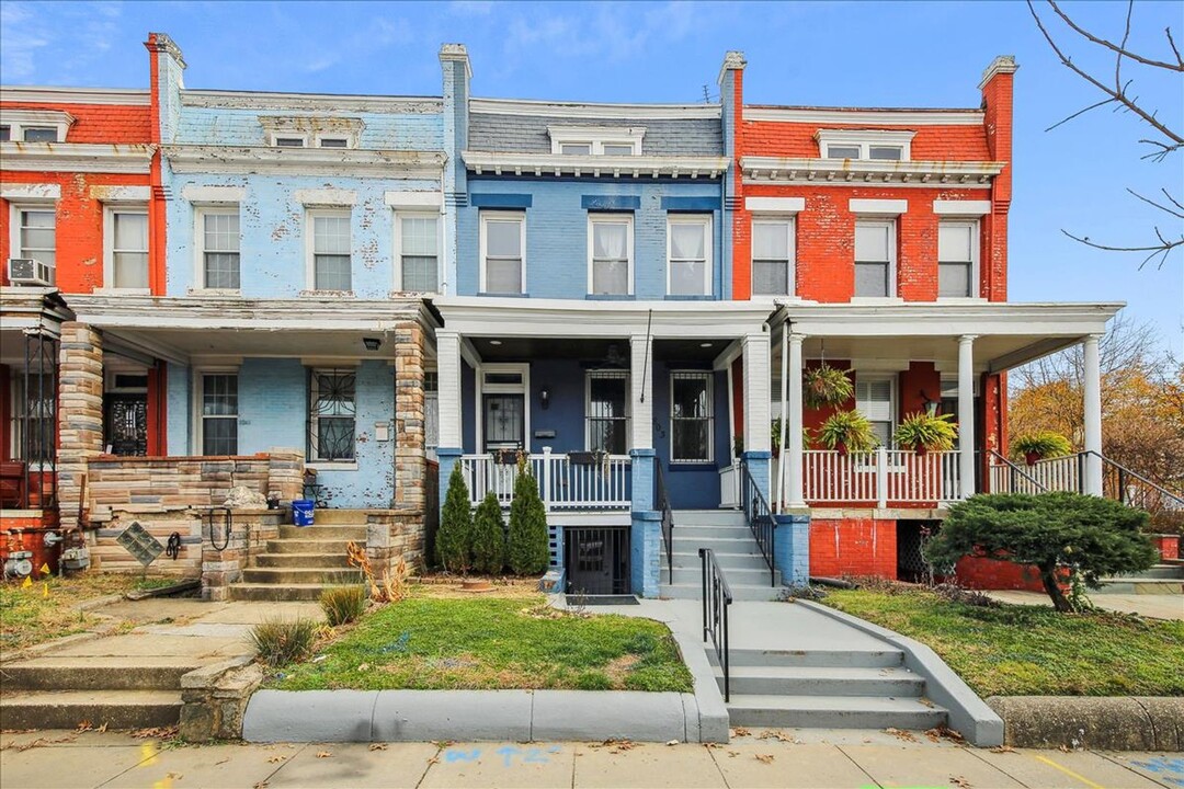 2803 North Capitol St NE in Washington, DC - Building Photo