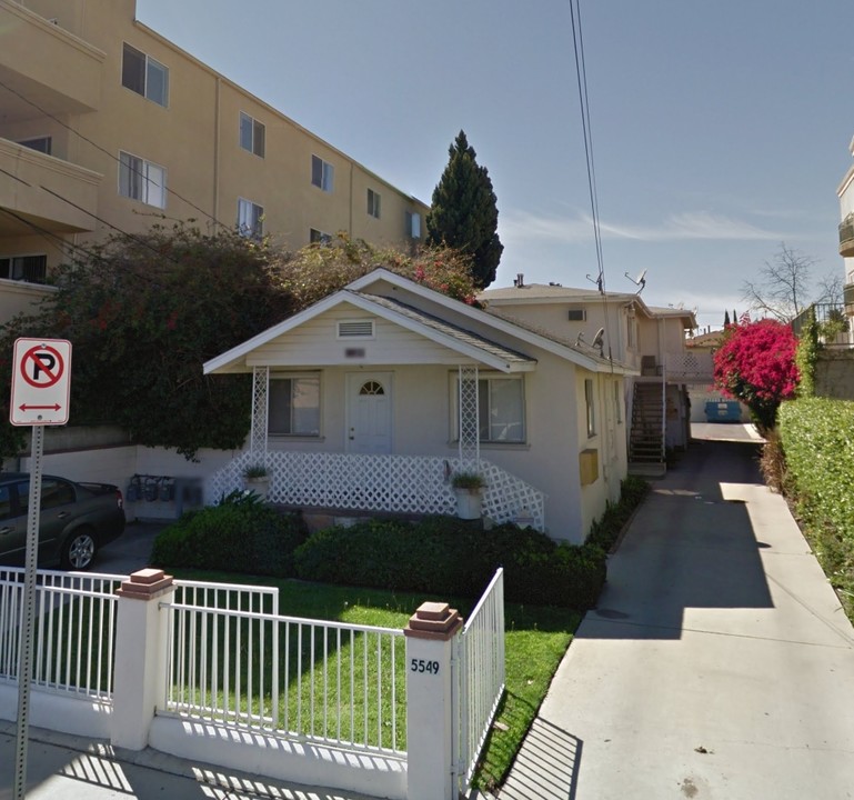 5549 Fulcher Ave in North Hollywood, CA - Foto de edificio