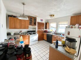 230 S Huntington Ave in Boston, MA - Building Photo