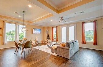 3909 Griggs Rd in Houston, TX - Building Photo - Building Photo
