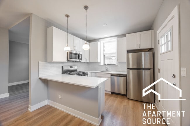 property at 3941 N Janssen Ave