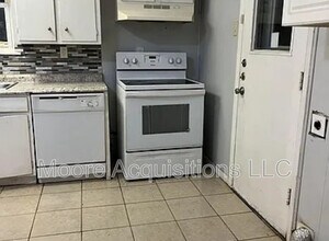 2524 N Loy Lake Rd in Denison, TX - Building Photo - Building Photo