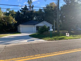 5871 Collins Rd in Jacksonville, FL - Building Photo