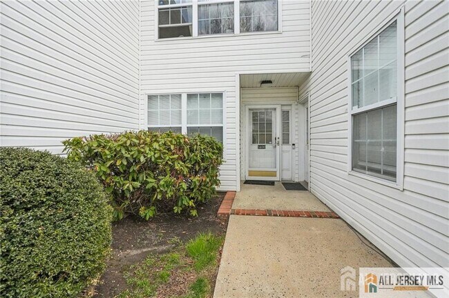 1400 Plymouth Rd in North Brunswick, NJ - Building Photo - Building Photo