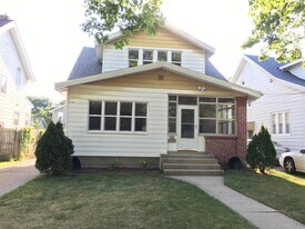 253 Valley Ave SW in Grand Rapids, MI - Building Photo