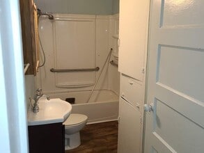 732 Cariker St in Nacogdoches, TX - Building Photo - Building Photo