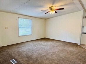 3670 Old Maco Rd NE in Leland, NC - Building Photo - Building Photo