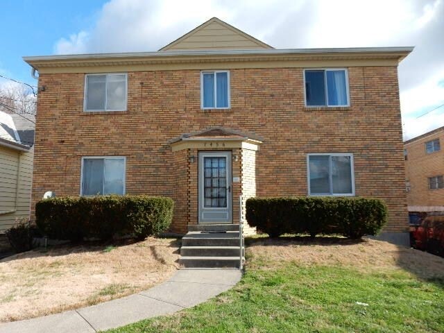 7456 Edgemont Rd, Unit 3