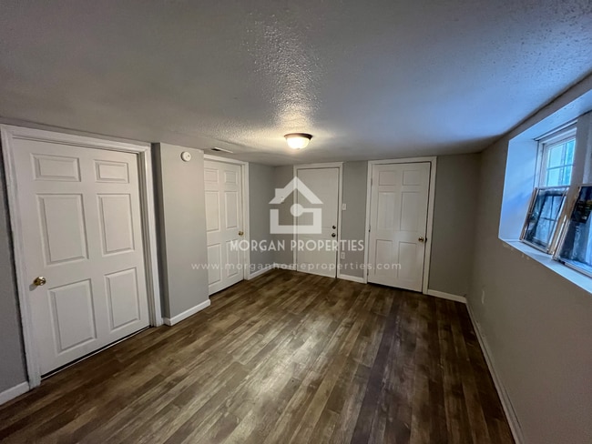 1807 Meridian St, Unit 4 in Anderson, IN - Foto de edificio - Building Photo