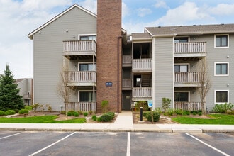 5011 Ravens Crest Dr in Plainsboro, NJ - Building Photo - Building Photo