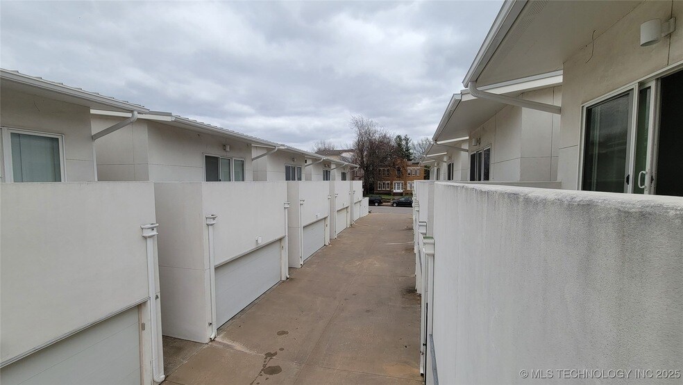 1430 S Quincy Ave in Tulsa, OK - Building Photo