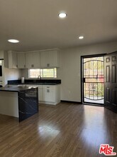 281 Stanton St in Pasadena, CA - Building Photo - Building Photo