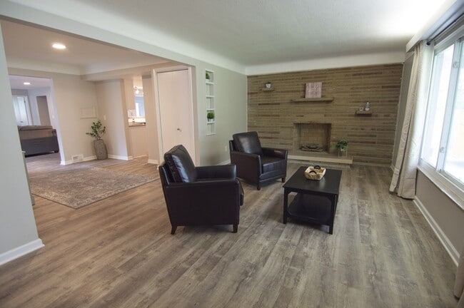 property at 6125 Broadview Rd