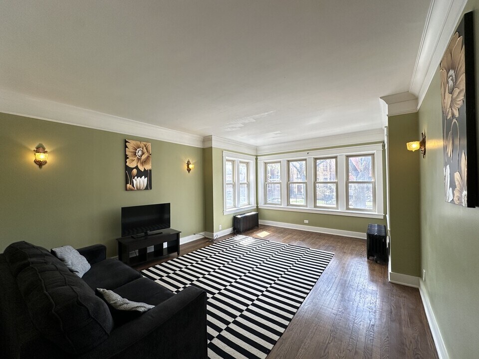 5023 N Ridgeway Ave, Unit 3 in Chicago, IL - Foto de edificio