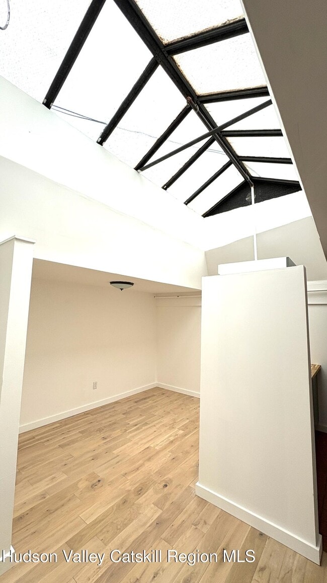 725 Warren St in Hudson, NY - Building Photo - Building Photo