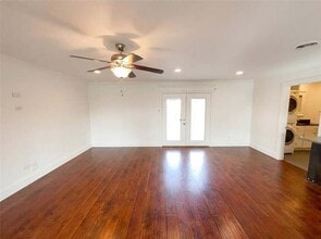 8541 Strathmore Dr, Unit 0508 in Dallas, TX - Building Photo - Building Photo